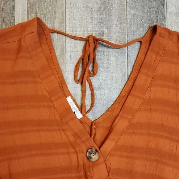 Maurices brand womans top - Picture 8 of 9